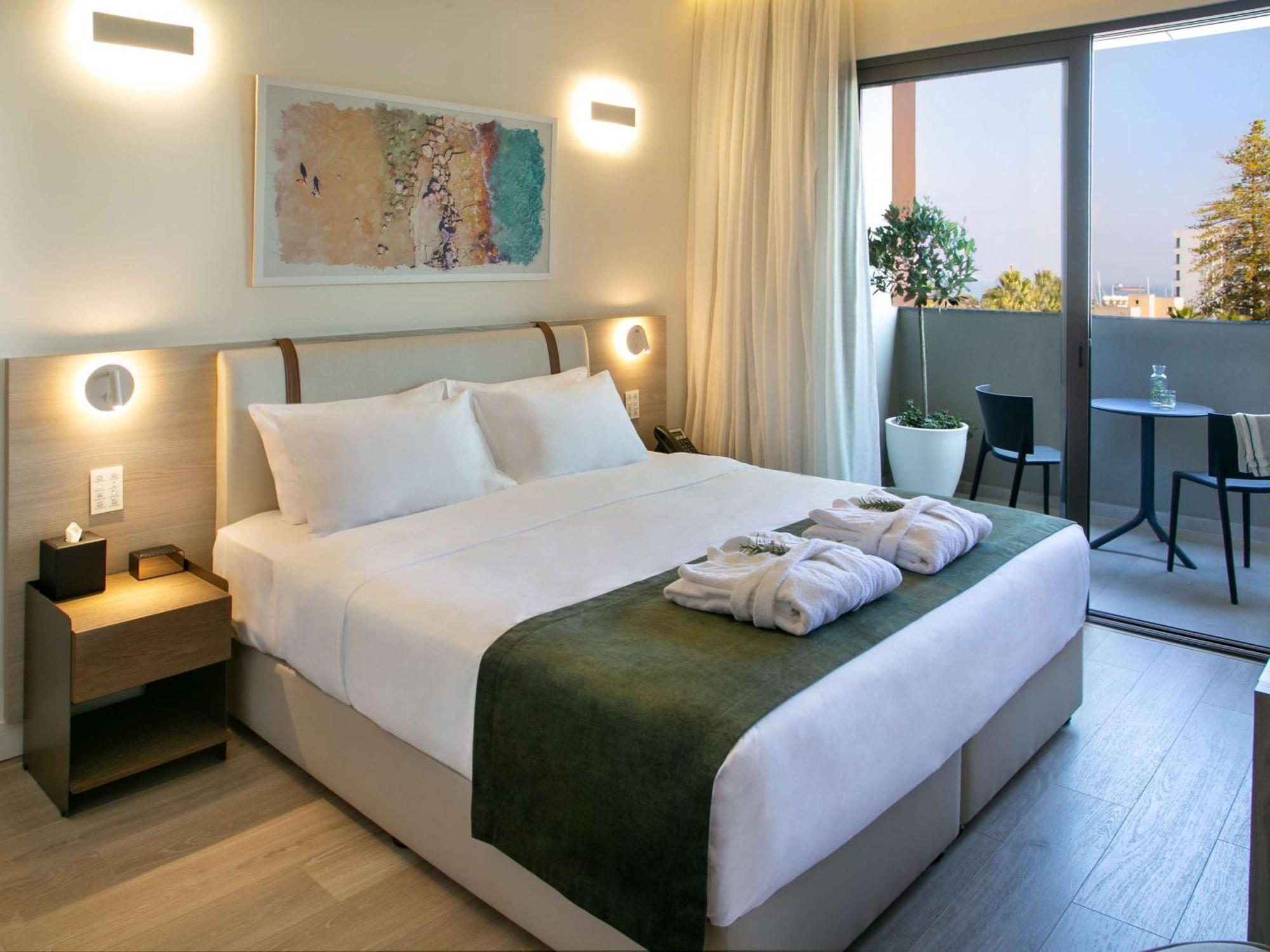 Mercure Larnaca City Extérieur photo